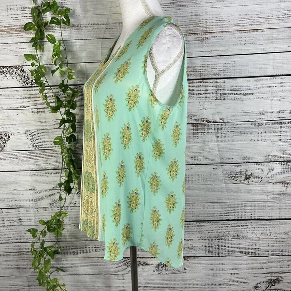 Rose + Olive Blouse Tank size Medium Mint Green Gold Paisley Pleated Sheer Boho - Picture 8 of 10